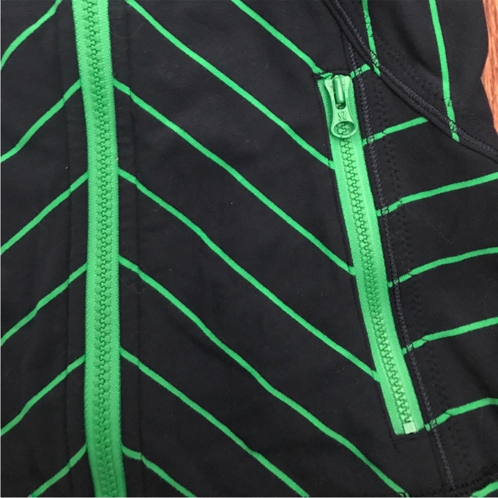 Lululemon Define Jacket Navy and Green Striped - Picture 2 of 3